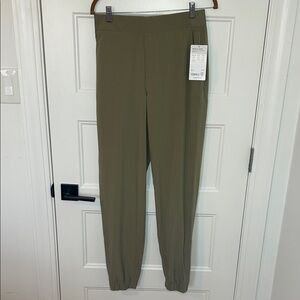 Athleta olive green Women's Brooklyn Joggers